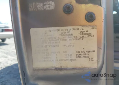 1999 GMC Sierra 1500 Sle z USA, uszkodzony, nr VIN 2GTEK19T7X1507995